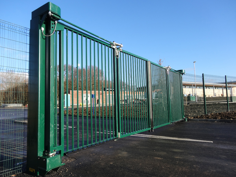 Bi-folding-Gates